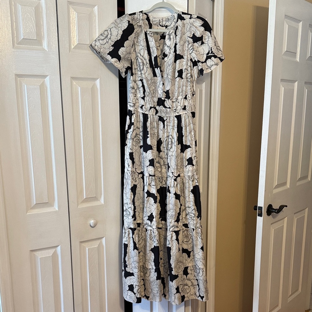 Black & White Floral Maxi Dress - Women